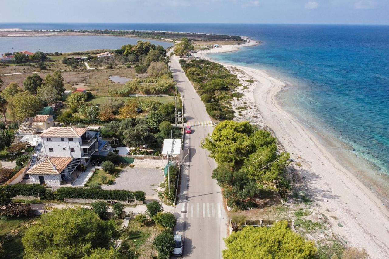 Villa On The Sea Agia Marina  Exterior photo