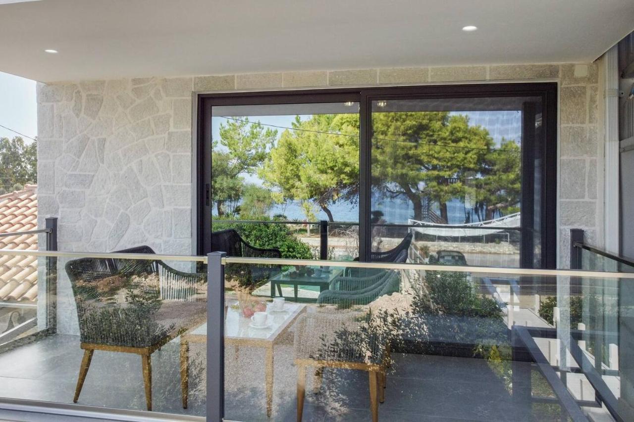 Villa On The Sea Agia Marina  Exterior photo