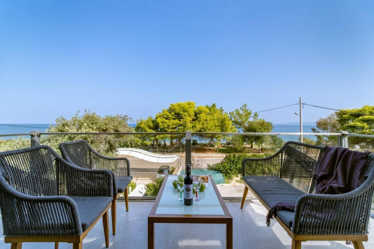 Villa On The Sea Agia Marina  Exterior photo