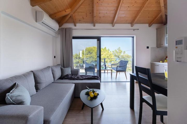 Villa On The Sea Agia Marina  Exterior photo