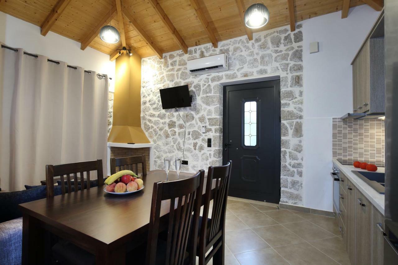 Villa On The Sea Agia Marina  Exterior photo